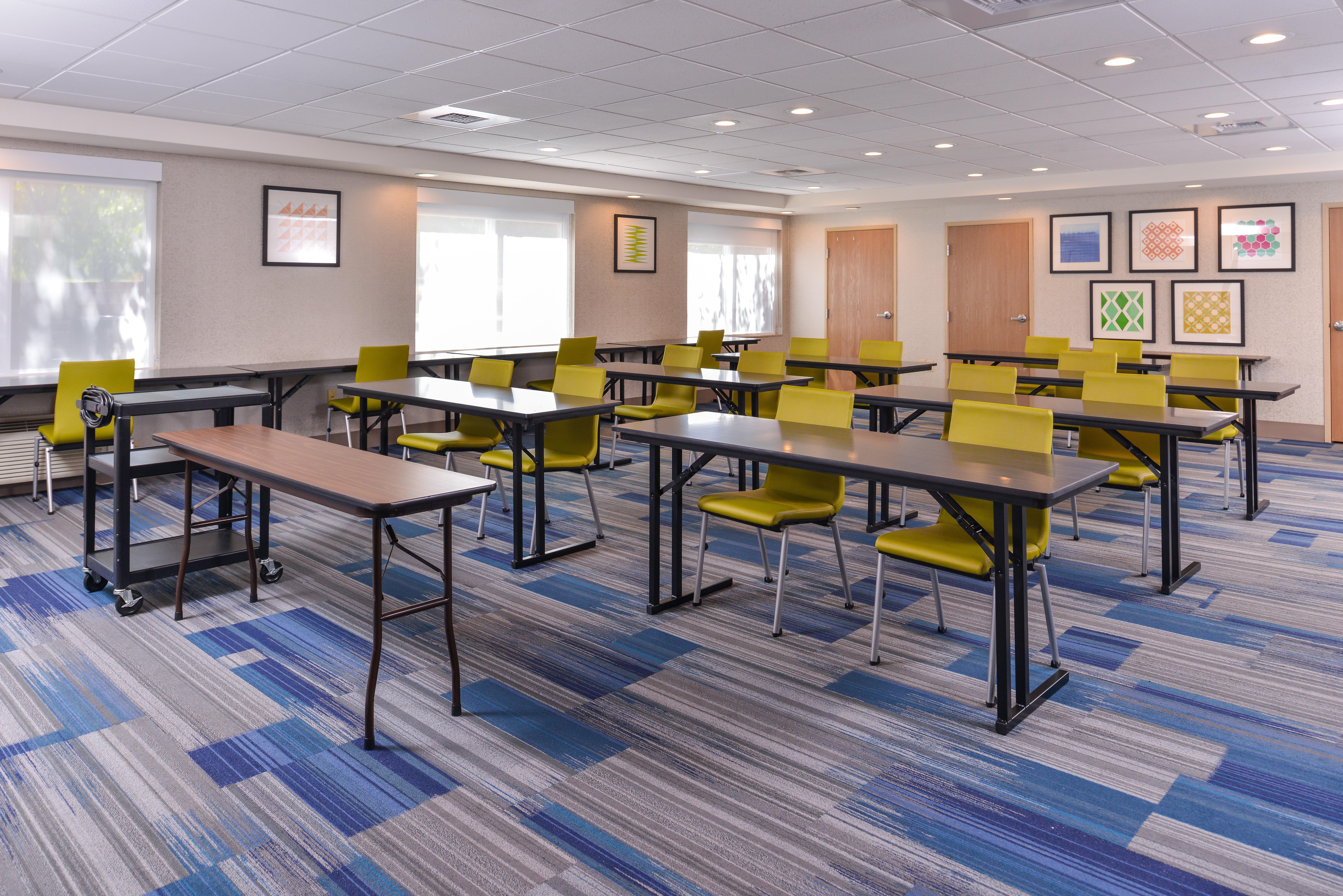 Holiday Inn Express & Suites Lacey - Olympia By Ihg Exterior foto